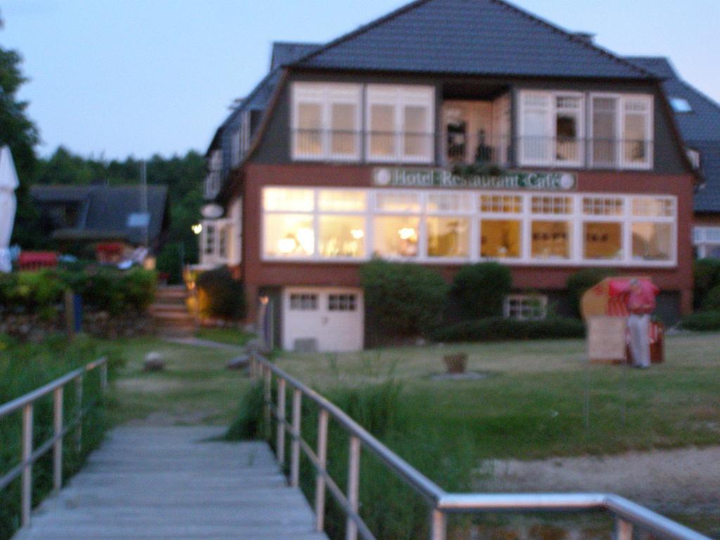 Hotel Fahrhaus Niederkleveez Boßdorf Exterior foto